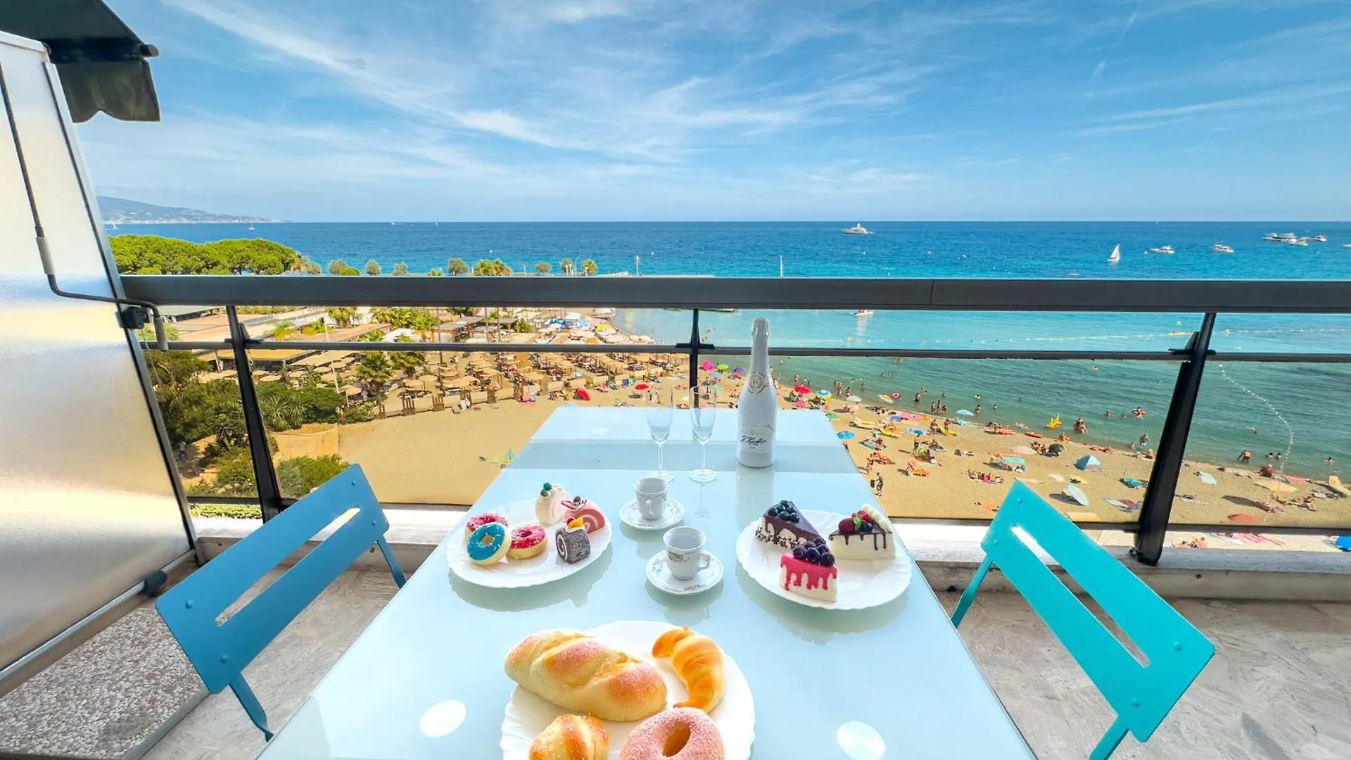 Holiday On The Beach, Bnb Rickeys Roquebrune-Cap-Martin Lejlighed